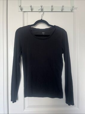 Uniqlo Basic Long Sleeve